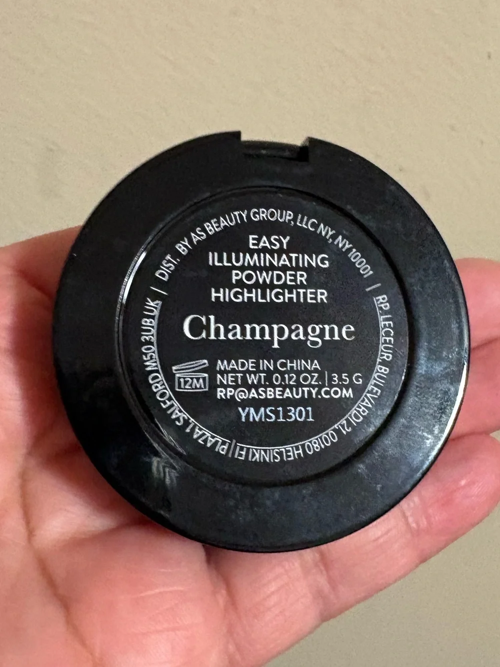 Laura Geller Easy Illuminating Powder Highlighter Champagne Brand New Never Used